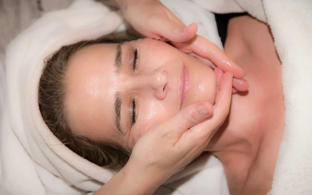  » Redonnez à Votre Peau sa Jeunesse avec les Soins du Visage Anti-Âge Hydraface « 
