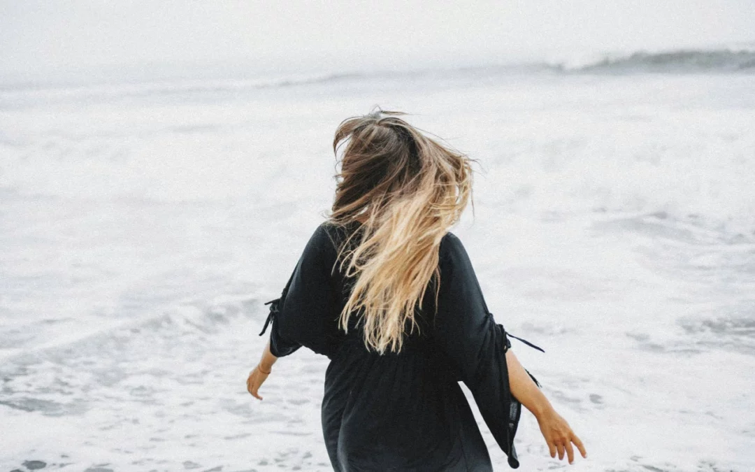 « Réparation Après Soleil : Prenez Soin de Votre Visage et de Vos Cheveux »