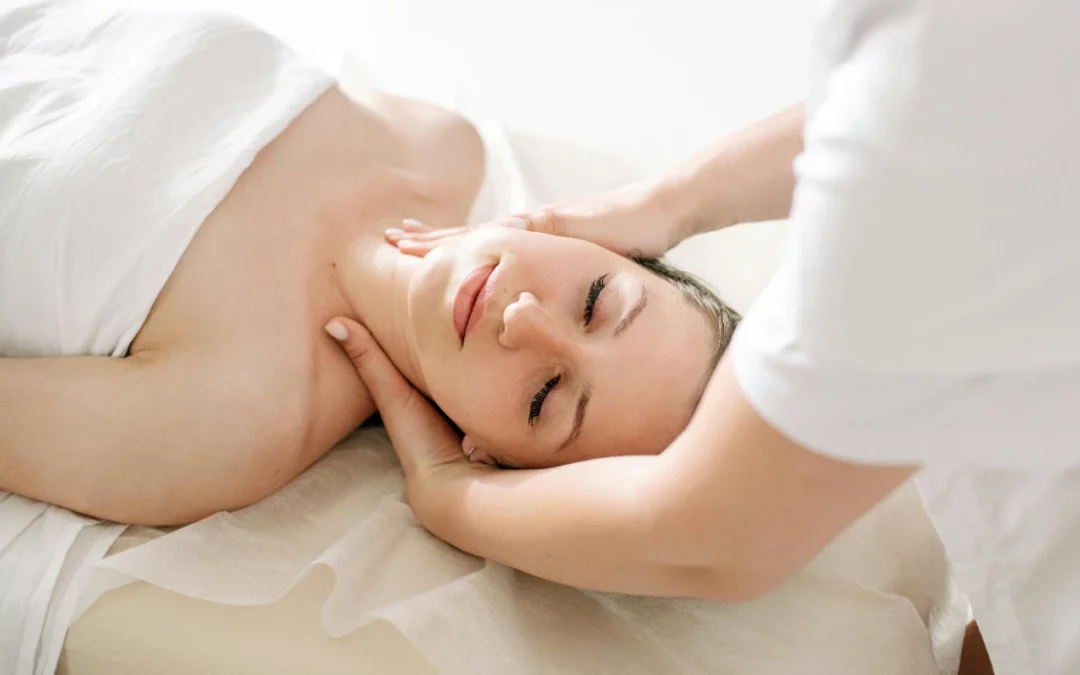 « Le massage du haut du corps : une expérience personnalisée chez ClaudiaDeJanas »